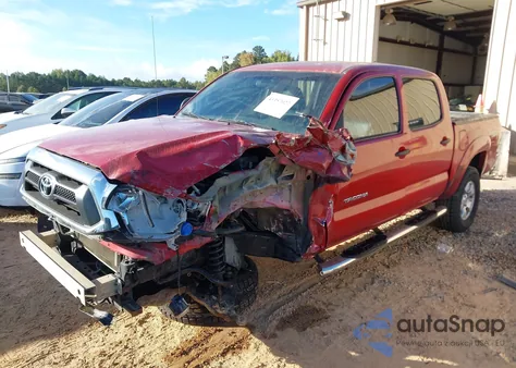 2015 Toyota Tacoma Base V6 из США, поврежденный, VIN 3TMLU4EN0FM174847